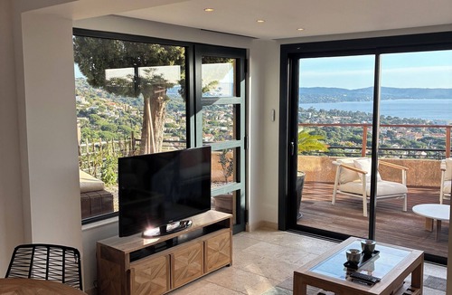 Cavalaire-sur-Mer Apartment | On the heights of Cavalaire, apartment with exceptional sea view