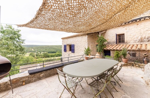 Lussan Villa | Oppida - Charmante maison en pierre avec piscine