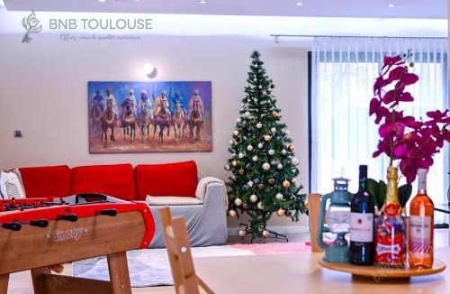 Saint-Sauveur Villa | ORBIS - "Domaine du Château d'eau" - Villa 12 personnes et dépendance 5 personnes - Piscine - Jeux - Clim - WiFi - Parking