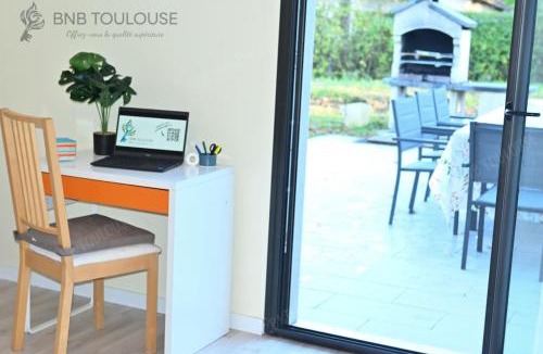 Saint-Sauveur Villa | ORBIS - "Domaine du Château d'eau" - Villa 12 personnes et dépendance 5 personnes - Piscine - Jeux - Clim - WiFi - Parking