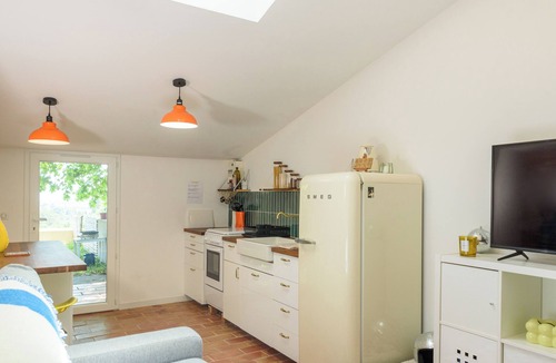 Sollies Pont Apartment | Outbuilding of a mas provençal