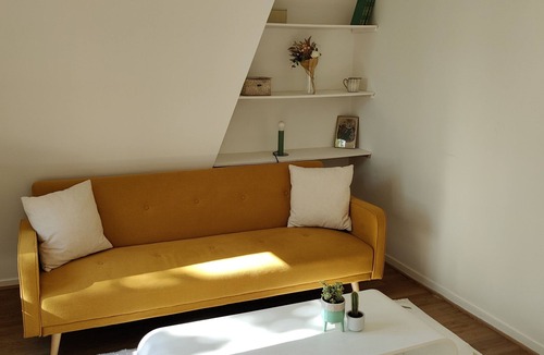 Fontainebleau Apartment | Peaceful 1B apartment on the edge of the forest