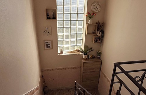 Billere House | Peaceful family cocoon, garden and private parking