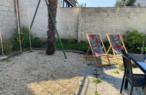 Le Vivier-sur-Mer House | Peaceful house with private outdoor space