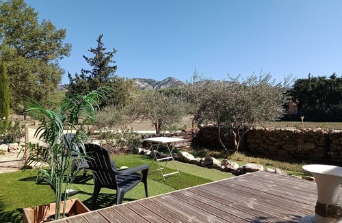 Cheval-Blanc House | Peaceful Mas Provencal 'Mas du Sucre' w Large Pool