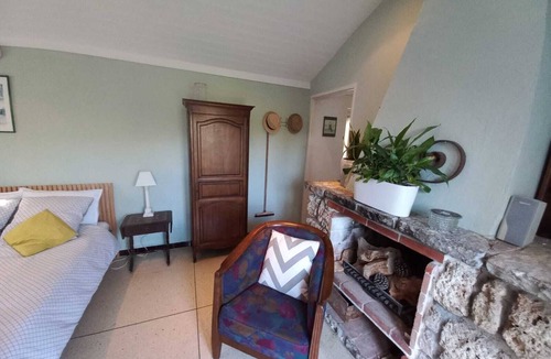Bargemon Apartment | Peaceful Studio with garden close to the village