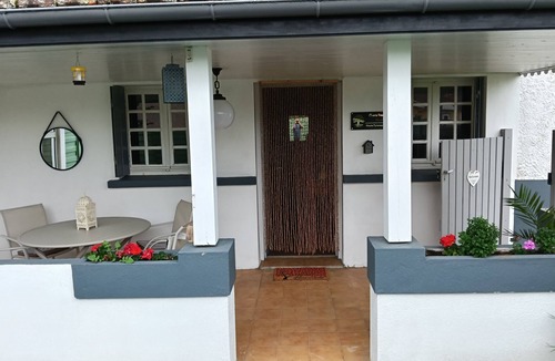 Vielle-Adour Apartment | Perfect 1-bedroom apartment in soothing Vielle-Adour for your stay.