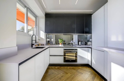 Riquier Apartment | Perfect 2-Bedroom Apartment with AC, Sea View & Terrace in Charming Nice, Garage