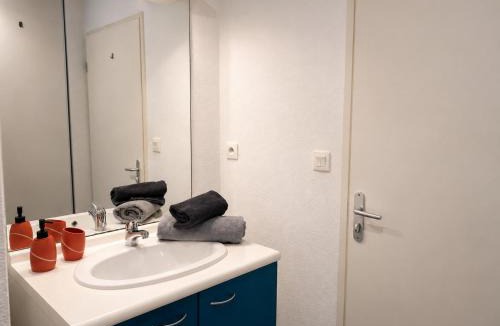 Montrejeau Apartment | Petit cocon cosy avec terrasse & parking privé