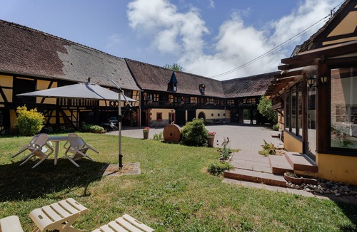 Issenhausen Cottage | Petit'gite Le Bouton d'Or "bi's anstetts"