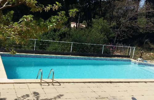 La Cadiere-d'Azur Ski Chalet | Petite Maison Avec Jardin et Piscine en Provence