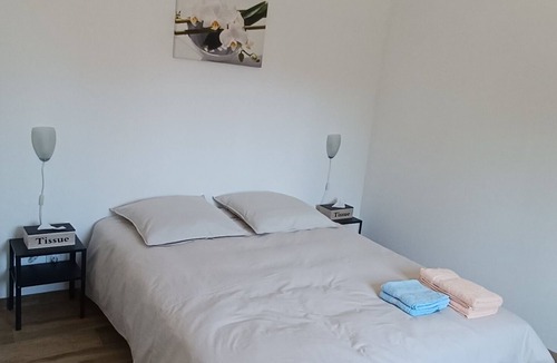 Callian House | Petite Maison Indépendante au Cœur des Oliviers