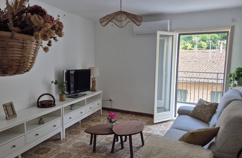 Pigna Apartment | PINE CONE HARMONIES