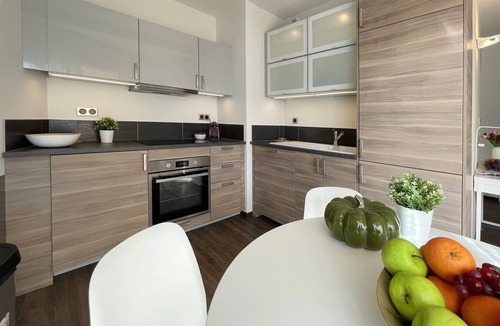Bandol Apartment | Plage du Capelan | Parking | Private entrance and garden | Air-conditioned | Peace and quiet guaranteed