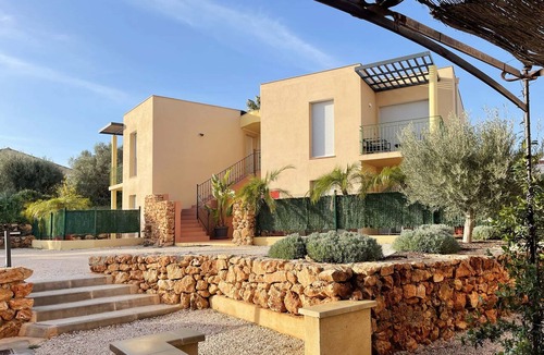 Bandol Apartment | Plage du Capelan | Parking | Private entrance | Air-conditioned | Peace and quiet guaranteed