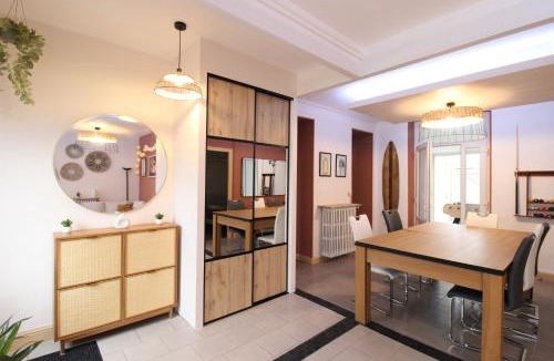 Verdun Apartment | Plain-Pied - 5 couchages - Billard - BabyFoot - Terrasse - Jardin - Véranda - 4 chambres & canapé convertible - Netflix - Amazon Prime - WIFI - Stationnement gratuit devant - Verdun Centre - Géré par Presta-Zen'Services