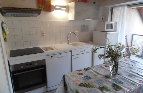 Argeles Gazost Apartment | PLEASANT 3* APARTMENT CLOSE TO SPA AND SHOPS, PANORAMIC VIEW PRIVATE PARKING
