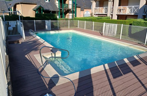 Esquieze-Sere Apartment | Pleasant, comfortable apartment for 4 adults and 2 children