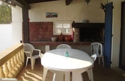 Ledenon Villa | Pleasant family villa in the south for 10.12 p, sun and pool guaranteed