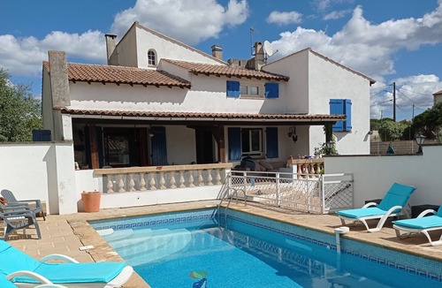 Ledenon Villa | Pleasant family villa in the south for 10.12 p, sun and pool guaranteed