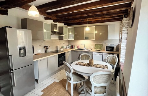 Sezanne House | Pleasant house🏡 with garden🪴hyper Center Sezanne🏘️