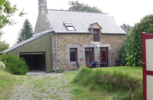 Pleudihen-sur-Rance Cottage | Pleaudihen - sur- Rance between St-Malo and Dinan Stone house 2 épis 1-4 pers