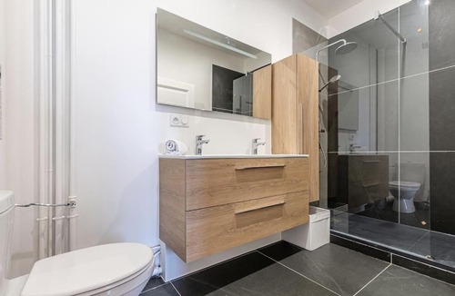 Sablon Apartment | Plumeria - Grand 75m2 calme avec jardin - 2 Chambres - 4 Lits - Parking gratuit
