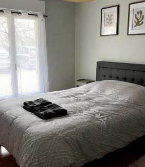 Chalons-en-Champagne Apartment | Pour les pros - 2 couchages - parking gratuit COSY