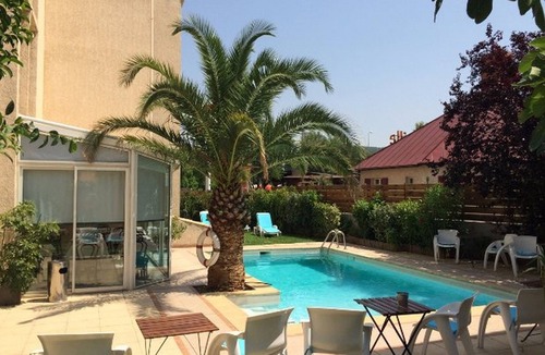 Sud House | Près de la Gare ! Chambre simple + Piscine et WiFi