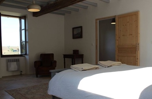 Benque Other | Pretty Farmhouse with Stunning Views of Pyrenees and 12m Swimming Pool