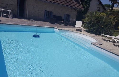 Aspin-en-Lavedan House | Pretty house with swimming pool in wooded grounds overlooking the Pic du Montaigu.