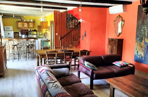 Plourhan House | Pretty longère with enclosed garden, 3 *. Ajoncs d'Or beaches and golf nearby.