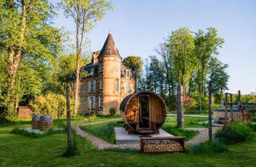 La Moncelle House | Private Château with sauna, hot tub & 4ha park - Château Guillermo