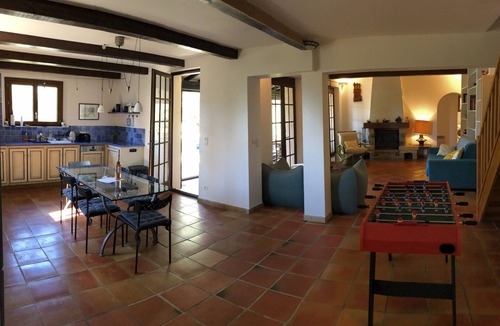 Regusse House | Private Family Villa in Verdon, Var, Provence - Pool and 2,000 m² Garden - Sleeps 10