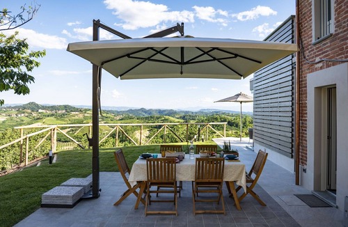 Montaldo Roero Villa | Private Villa with A/C, sauna, hot tub, private pool, WIFI, TV, patio, panoramic view, close to Alba