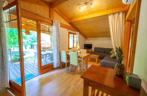 Martres-Tolosane Ski Chalet | Privilège Espace Chalet - 2 bedrooms, sleeps 5–7 - 5 people included in the rate