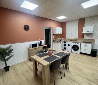 Raon-l'Etape Apartment | Proche du centre-ville au coeur des fontaines