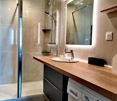 Haussonville-Blandan-Mon Desert-Saurupt Apartment | Proche Nancy centre, des Thermes et du campus ARTEM, appartement calme et climatisé avec parking gratuit