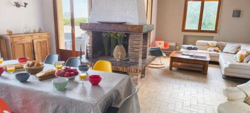 Le Rouret House | Propriété 22 pers avec jardin et piscine