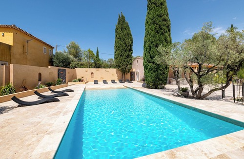 Le Beausset Villa | Propriété de Campagne, Située Entre le Circuit Paul Ricard et Bandol