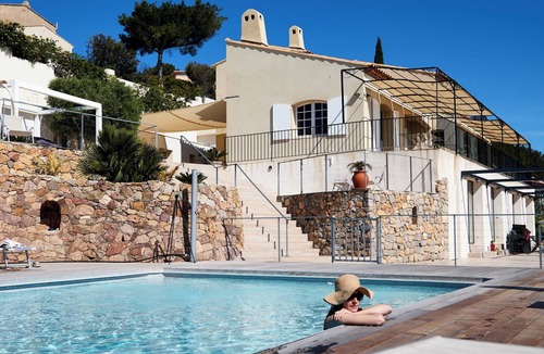 Hyeres Villa | Propriété des Cistes-Magnifique vue Mer îles d'Hyères 180°- Piscine 6*12m