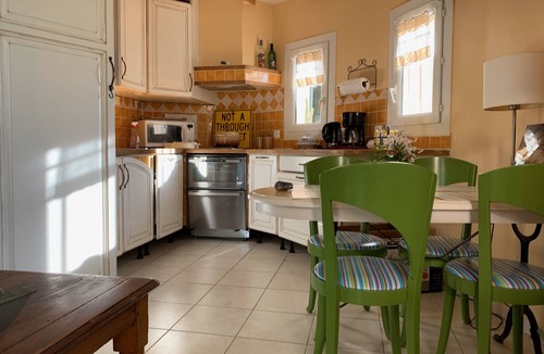 Ceyreste House | Provençal Mas · Private Pool · 500m² Garden · 10 min Calanques & Beaches