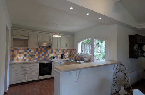 Grasse House | Provencal villa for 10 people with swimming pool and garden in Grasse