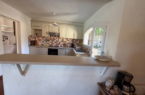Grasse House | Provencal villa for 10 people with swimming pool and garden in Grasse