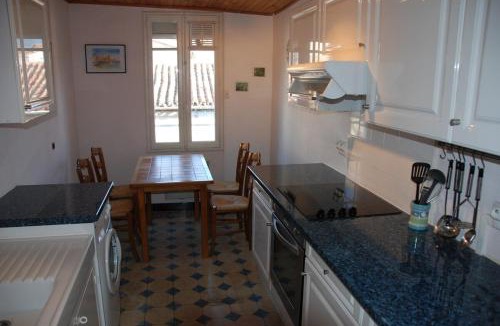 Quillan Apartment | Pyrenees,Hiking, Cycling, Rafting,Fishing,4 Bed Apartment, Roof Terrace