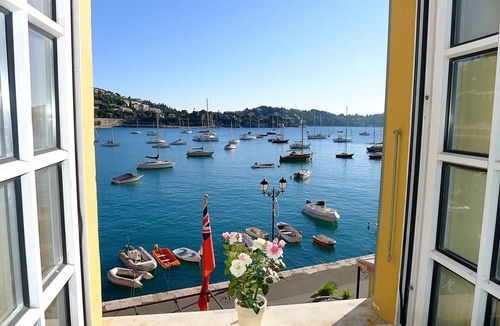 Villefranche-sur-Mer Apartment | QUAI DES MARINIERES AP2015 by RIVIERA HOLIDAY HOME