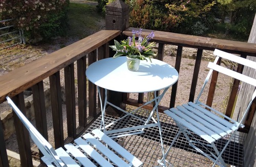 Landebia Apartment | Quiet 1st floor apartment with balcony and patio, 18 km from the sea