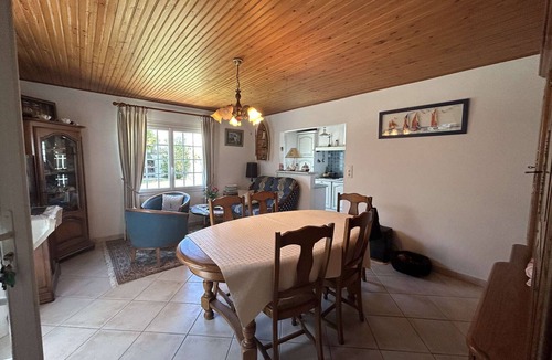 L'Epine House | Quiet 2-Bed Beach House with Garden, Terrace, and Parking
