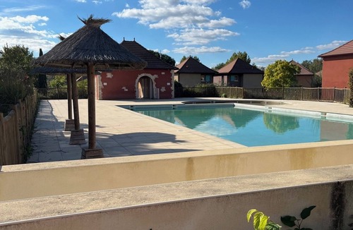 Prayssac Apartment | Quiet apartment, Intermarché 500m away. Close to historic sites. Dream vacation