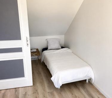 Gisy-les-Nobles Apartment | Quiet apartment & private gym 1 hour from Paris